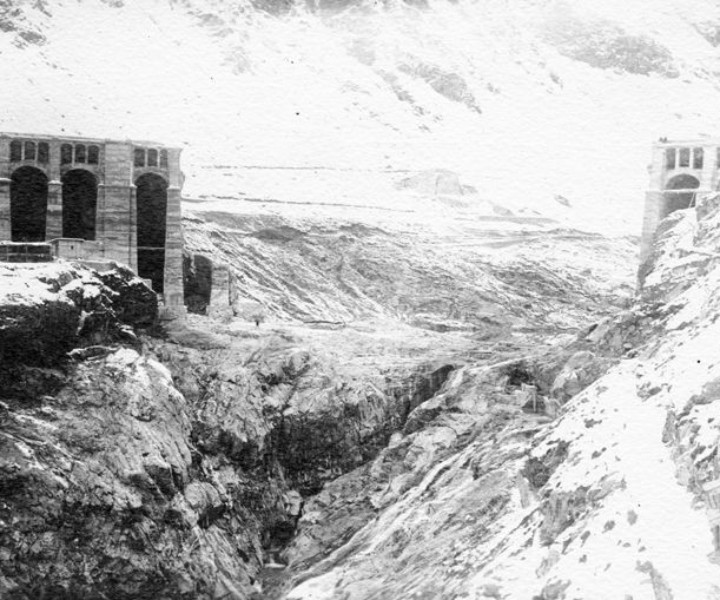 1 dicembre 1923. La breccia nella diga: è già rinevicato