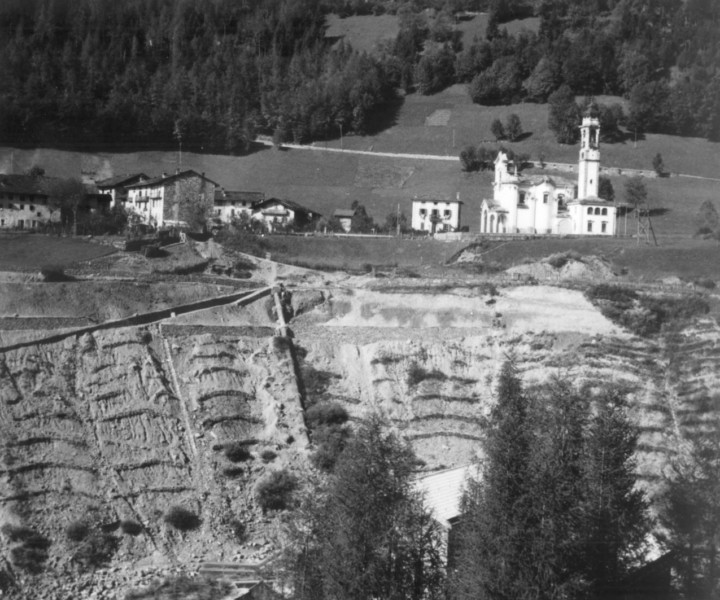 Bueggio e le frane segno del passaggio dell'acqua