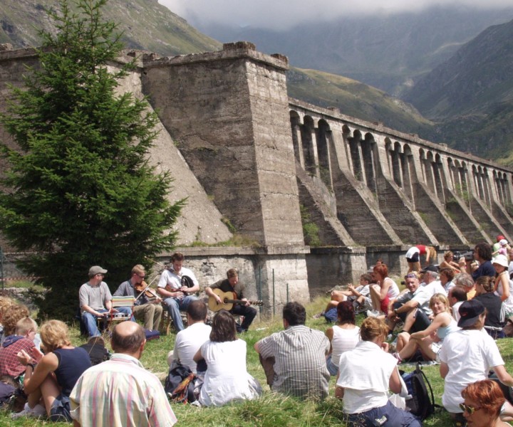 Celebrazioni alla diga per il 80esimo anniversario del crollo alla diga (6)