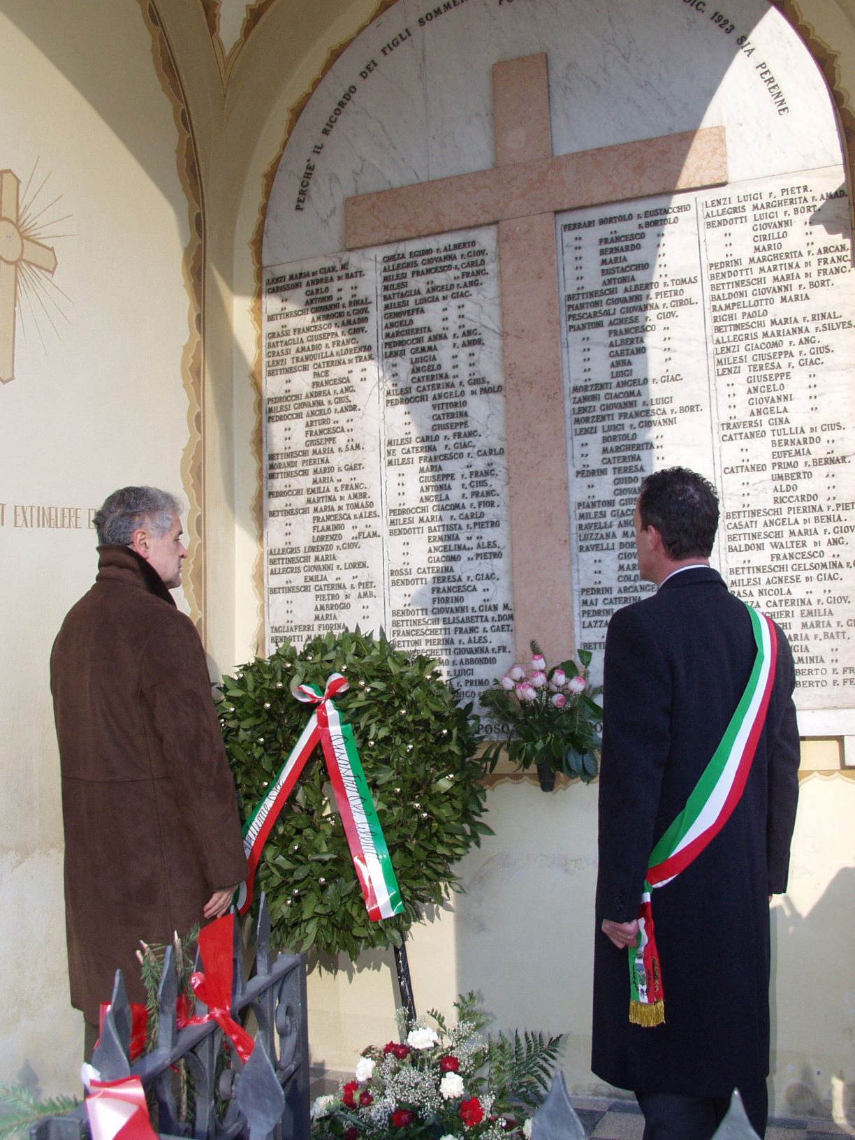 Celebrazioni per l'80esimo anniversario del disastro (20)