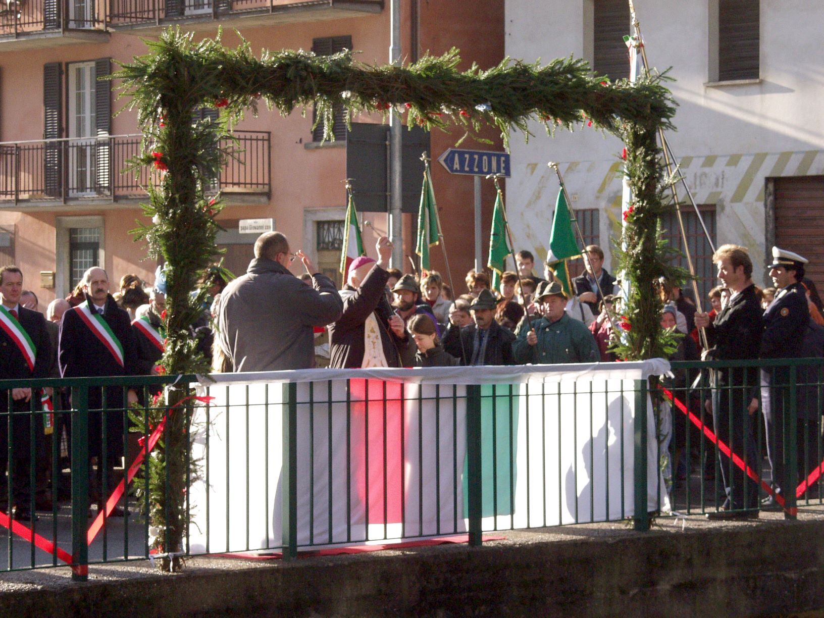 Celebrazioni per l'80esimo anniversario del disastro (8)
