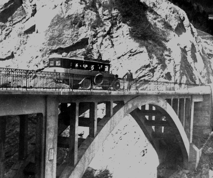 Il ponte ricostruito sul torrente Povo