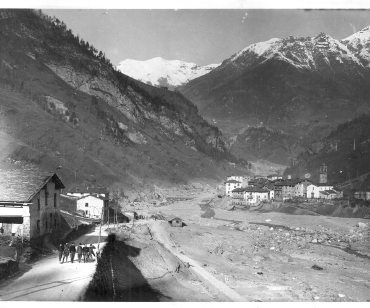 Rovine a Dezzo, dicembre 1923